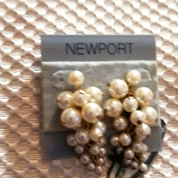 Pearlescent earrings set of two - Picture 2 of 4